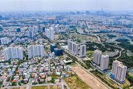 Thị trường bất động sản đã giảm giá mạnh nhưng nhiều nhà đầu tư vẫn chờ 'bắt đáy'