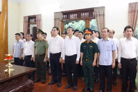 Lãnh đạo tỉnh Vĩnh Phúc dâng hương tri ân người có công với cách mạng