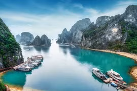 Lý do Hạ Long "ngăn sông cấm chợ" với vịnh Lan Hạ