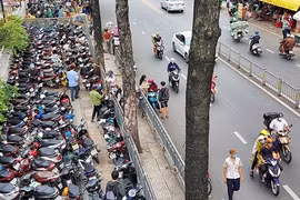 TPHCM chấp thuận cho thuê vỉa hè, lòng đường