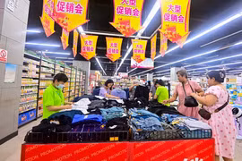 GDP Trung Quốc tăng trưởng vượt trội