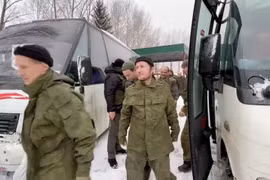 Nga và Ukraine trao đổi tù binh, trận chiến Bakhmut vẫn diễn ra ác liệt