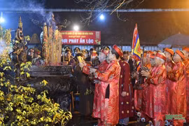Trang nghiêm Lễ khai ấn đền Trần xuân Quý Mão