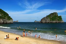 Cát Bà lọt top 10 điểm đến thân thiện nhất Việt Nam