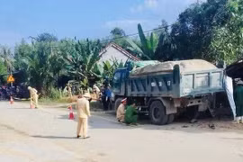 Hà Tĩnh: Nữ sinh lớp 6 tử vong thương tâm sau cú va chạm với xe tải