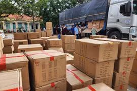 Kon Tum: Liên tiếp bắt giữ nhiều lô hàng nhập lậu gồm các loại thuốc và thực phẩm chức năng