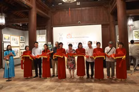 Đa sắc màu tại triển lãm tranh màu nước phương Nam