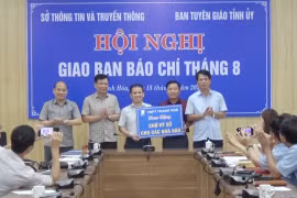 Thanh Hóa: Trao tặng chữ ký số cho các nhà báo, phóng viên
