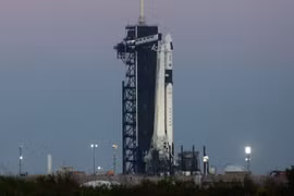 SpaceX và NASA đưa phi hành đoàn mới lên trạm vũ trụ ISS
