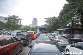 Có thể xảy ra ùn tắc tại các trung tâm đăng kiểm do thiếu nhân sự
