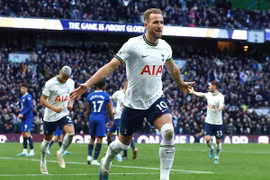 Kane lập chiến tích "khủng", sánh ngang chủ nhân FIFA The Best