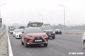 Hà Nội: Cấm phương tiện lưu thông qua cầu Thăng Long phục vụ kiểm định, thử tải