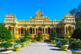 Phát triển du lịch gắn với di tích lịch sử văn hóa ở Tiền Giang