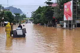 Miền Trung: Thiệt hại nặng nề do ảnh hưởng áp thấp nhiệt đới