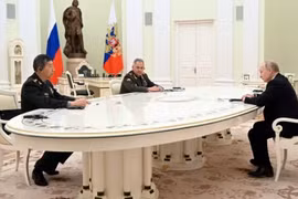 Tổng thống Nga Putin hội đàm với Bộ trưởng Quốc phòng Trung Quốc
