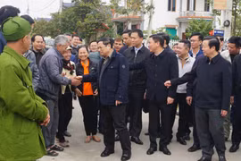 Bài 5: Phát huy được sức mạnh ý Đảng, lòng dân, việc gì cũng thành công