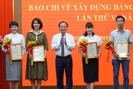 Quảng Bình trao thưởng 16 tác phẩm đạt Giải báo chí về xây dựng Đảng 2023