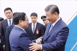 Tổng Bí thư, Chủ tịch nước Trung Quốc Tập Cận Bình đến Hà Nội, bắt đầu chuyến thăm cấp Nhà nước tới Việt Nam