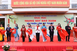 Ninh Bình khai mạc trưng bày báo Xuân và triển lãm mỹ thuật mừng Xuân Quý Mão 2023