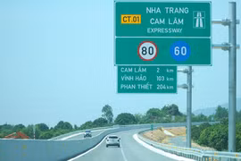Tạm dừng khai thác cao tốc Nha Trang - Cam Lâm