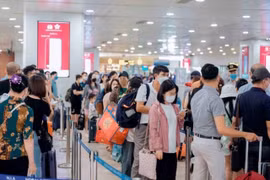 Hành khách qua cảng hàng không Nội Bài dự báo tăng cao sau kỳ thi THPT