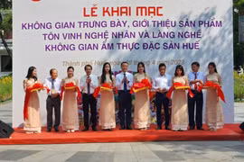 Khai mạc không gian nghề truyền thống, không gian ẩm thực đặc sản Huế