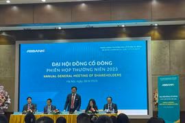 ABBANK thay đổi đối tác bán bảo hiểm, chấp nhận mất 223 tỷ đồng, ESOP với giá không thấp hơn 10.000 đồng/cổ phiếu
