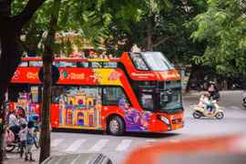 Hà Nội miễn phí vận chuyển khách bằng xe buýt 2 tầng dịp nghỉ lễ 30/4