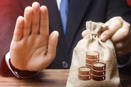 EU không vội khai thác lợi nhuận từ tài sản bị đóng băng của Nga