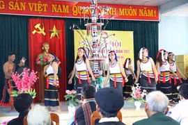 Đồng bào dân tộc thiểu số tỉnh Quảng Nam vui hội kết đoàn