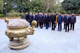 Phó Chủ tịch nước Võ Thị Ánh Xuân dâng hương tại Khu Di tích Lịch sử Quốc gia đặc biệt Nhà tù Sơn La