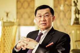 Đế chế đồ ăn nhanh phủ sóng sân bay của Johnathan Hạnh Nguyễn, bán với giá ‘hàng hiệu’, thu tiền tỷ mỗi ngày