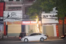 Nghi án mâu thuẫn gia đình, chồng dùng dao sát hại vợ trong nhà nghỉ rồi tự sát