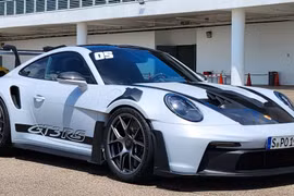 Siêu xe Porsche 911 GT3 RS 2023 đầu tiên cập bến Đông Nam Á