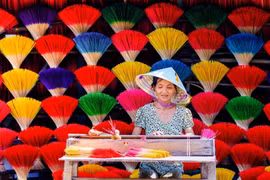 Huế phát triển du lịch song song phát triển sản phẩm truyền thống địa phương