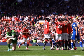 Đánh bại Everton 2-0, MU trở lại top 3 Ngoại hạng Anh