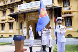 Lễ Thượng cờ kỷ niệm 56 năm Ngày thành lập ASEAN