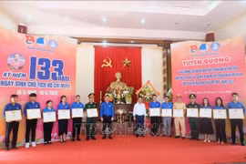 Tuổi trẻ Đà Nẵng xung kích, sáng tạo trong học và làm theo lời Bác