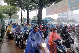Hà Nội: Tổ chức lại giao thông nút giao Sa Đôi - Đại Mỗ