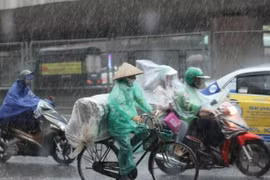 Dự báo thời tiết 29/10: Cảnh báo triều cường ven biển Nam Bộ