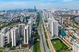 Hoạt động kinh doanh bất động sản tại TP HCM đang giảm đà tụt dốc