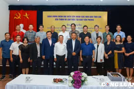 Liên đoàn các Nhà báo Thái Lan thăm và làm việc tại Báo Tiền Phong