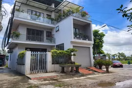 Kỷ luật Chủ tịch thị trấn Kẻ Sặt để vợ xây dựng công trình trái phép trên đất công