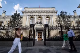 Vì sao người Nga không còn chuộng đồng euro, đô la?