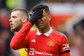 Số thẻ đỏ mà Casemiro phải nhận tương đương với 9 năm chơi ở Real Madrid