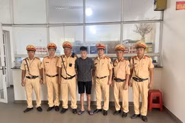 Cảnh sát giao thông chặn bắt đối tượng giết người nguy hiểm