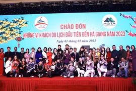 Du khách được chào đón nồng nhiệt ngày đầu năm 2023 tại một số tỉnh vùng núi phía Bắc