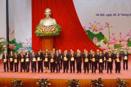 Giới thiệu cuốn sách của Tổng Bí thư về đấu tranh phòng, chống tham nhũng tại Hội nghị triển khai Cải cách Tư pháp