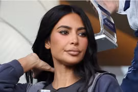 Kim Kardashian bị đề nghị cấm đến sân bóng ở Scotland