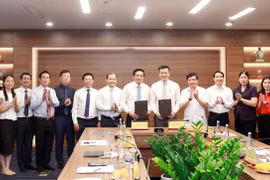 Báo điện tử Đảng Cộng sản Việt Nam và Truyền hình Quốc hội ký kết thỏa thuận hợp tác